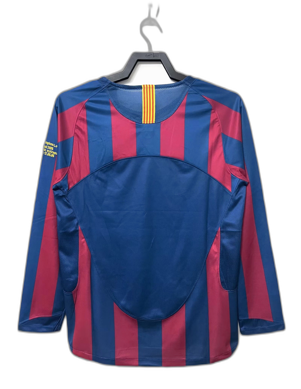 Barcelona 05/06 I Home Camisa - Manga Longa Versão Retrô