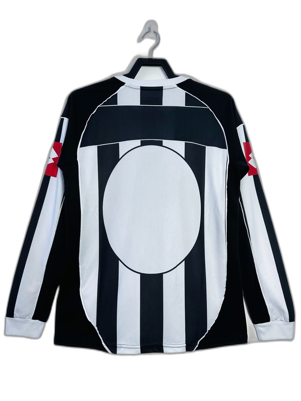 Juventus 02/03 I Home Camisa - Manga Longa Versão Retrô