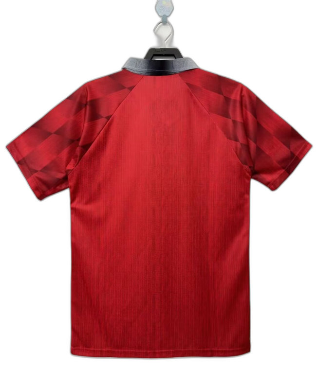 Manchester United 96/97 I Home Camisa - Versão Retrô
